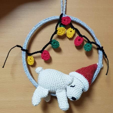 Eisbär auf Ring